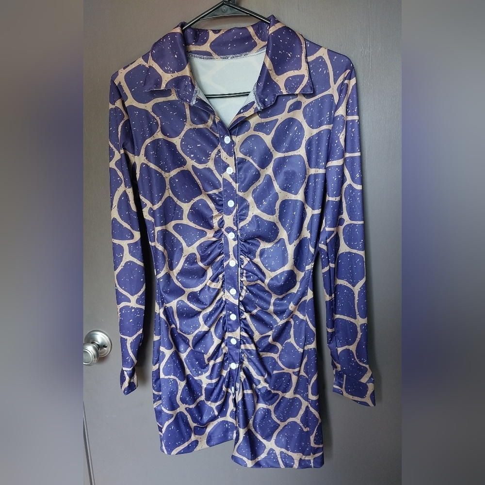 Ruched Button-Front Long Sleeve Dress in Purple and Cream
